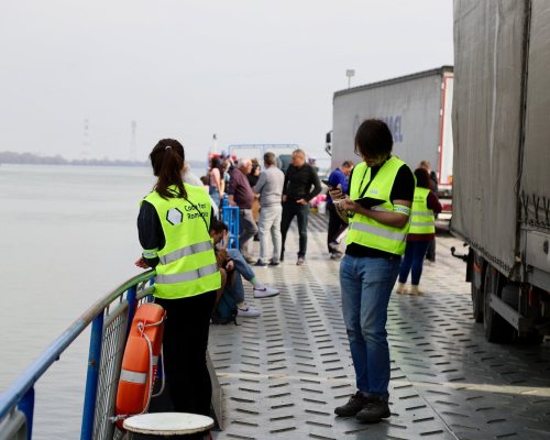 Call for Romania in action with refugees source Commit Global Call for Romania in action with refugees source Commit Global