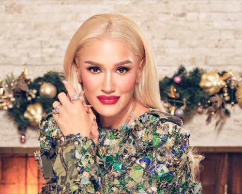 Gwn Stefani 's dress designed by Ronald van der Kemp with recycled felt from i-did in The Hague called Trashure