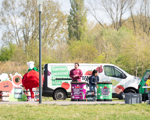 TommyTomato visits schools to educate children about healthier food