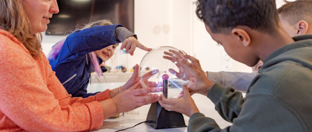 Interactive experience in Museum Omniversum Low Res Interactive experience in Museum Omniversum Low Res