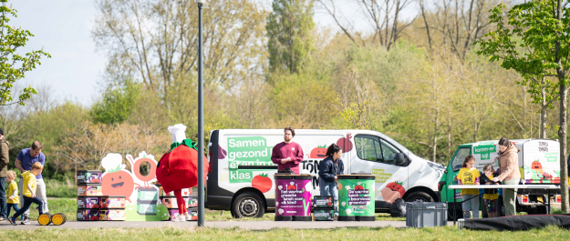 TommyTomato visits schools to educate children about healthier food TommyTomato visits schools to educate children about healthier food