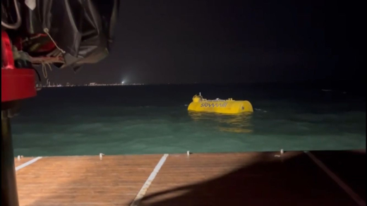 SlowMill golf energy generator at night in the water of Scheveningen SlowMill golf energy generator at night in the water of Scheveningen