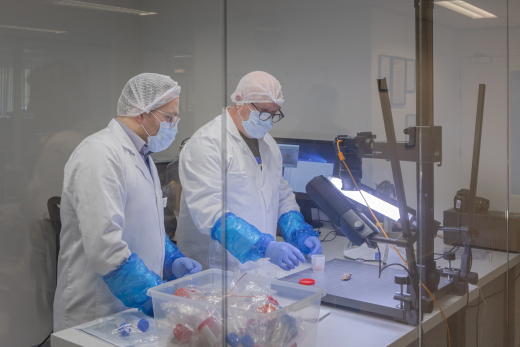 People at work in the lab of ICMP